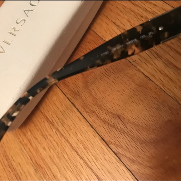 🖤RARE >>VERSACE<< Classic Signature Logo Sunglasses! - Picture 14 of 15